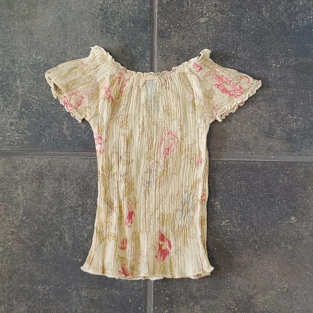 Lucky Brand floral print baby shirt. Size 12-18 months. - Picture 3 of 5